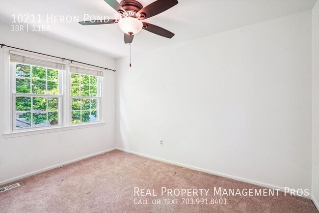 Building Photo - 10211 Heron Pond Terrace