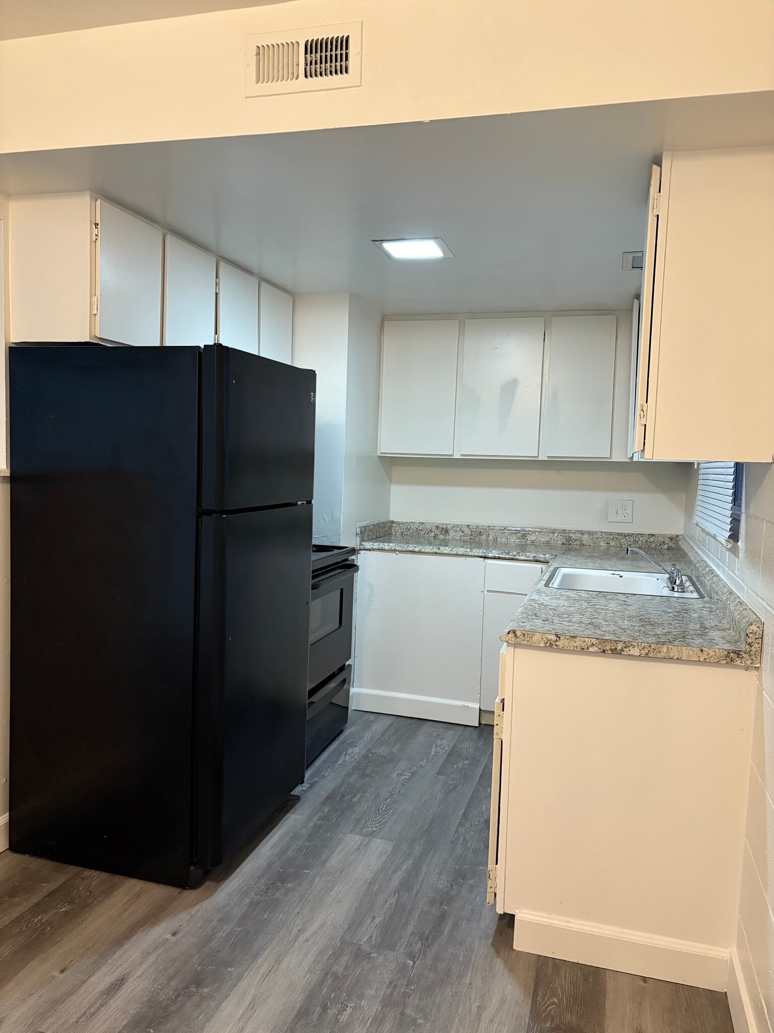 Building Photo - 2161 Patton Dr