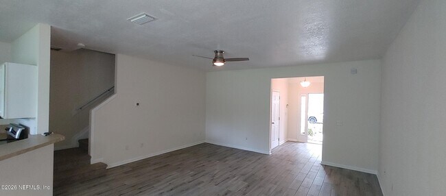 Building Photo - 4847 Parkhurst Pl