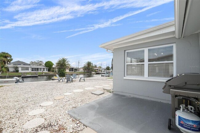 Building Photo - 13704 Veronica Dr