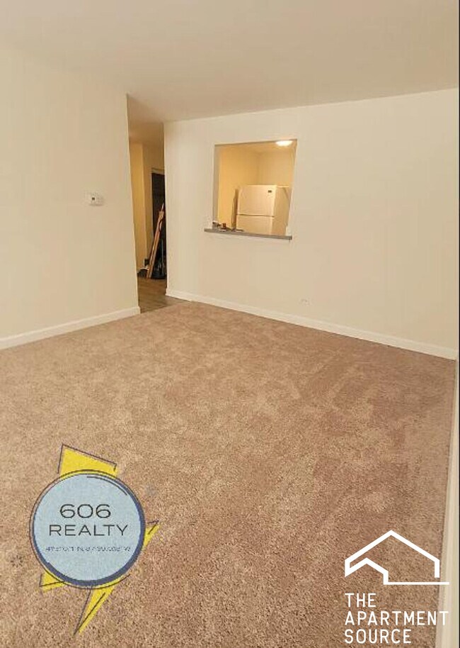 Building Photo - 1039 College Ave