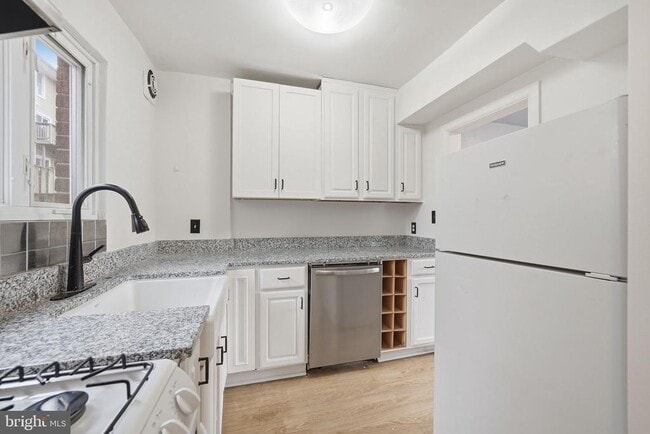 Building Photo - 2030 N Quinn St