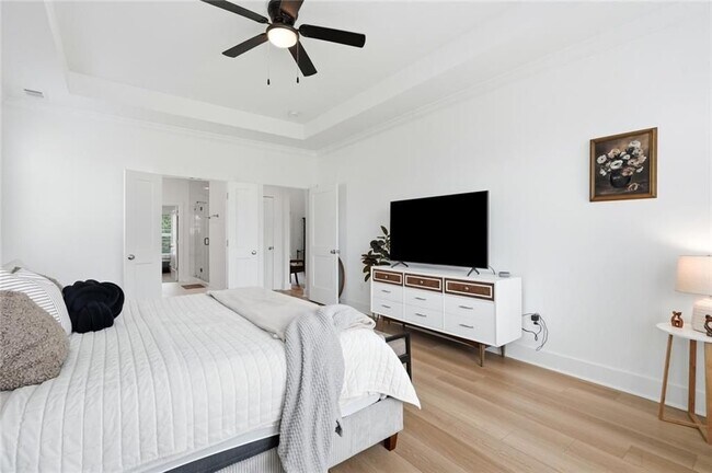 Building Photo - 2049 Chestnut Oak Trl