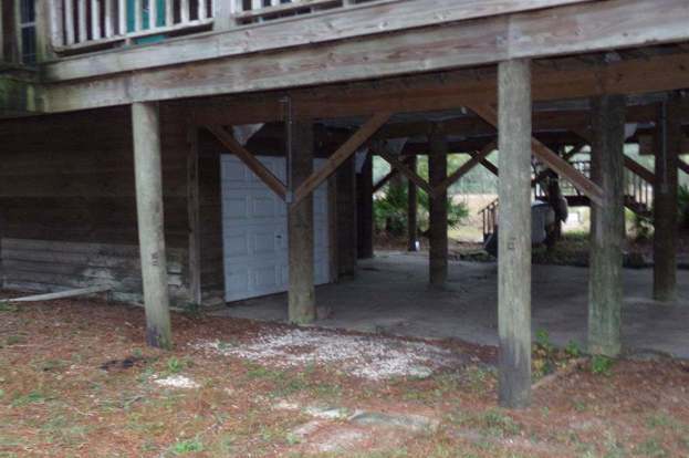 Building Photo - 1882 Lodgepole Dr
