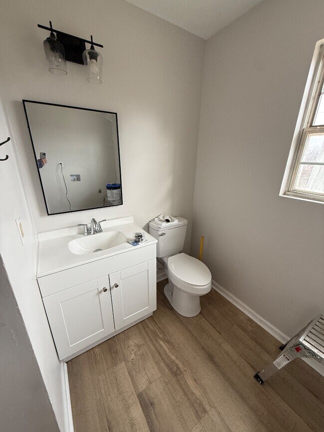 Building Photo - 517 Joel St