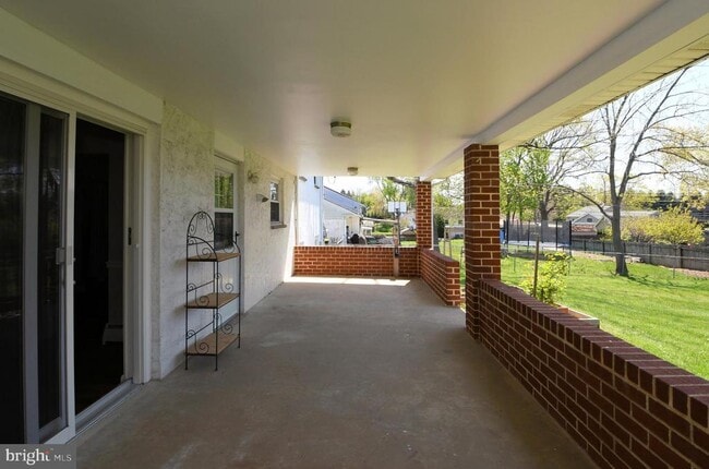 Building Photo - 436 Anthony Rd