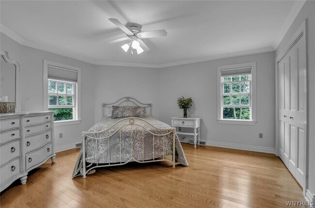 Building Photo - 5940 Thompson Rd