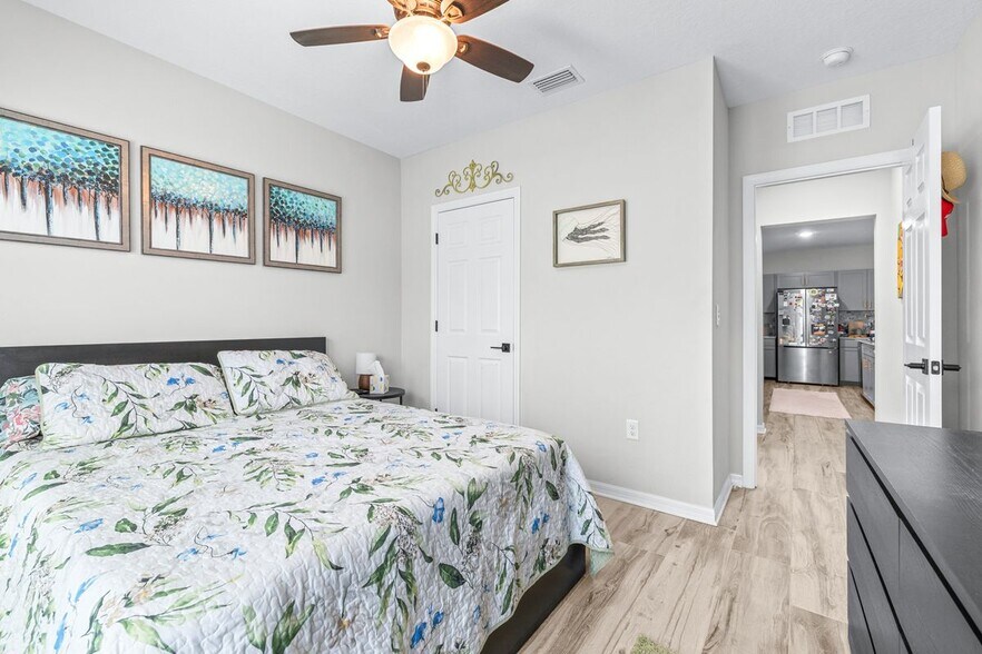 Building Photo - 13030 Boggy Creek Dr