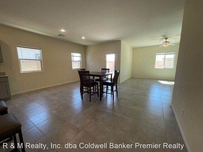 Building Photo - 4 br, 2 bath House - 4317 Glossier Avenue