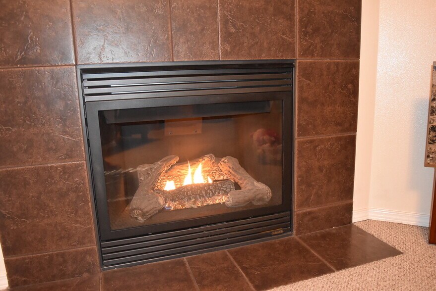 Building Photo - 16111 124th Avenue Ct E