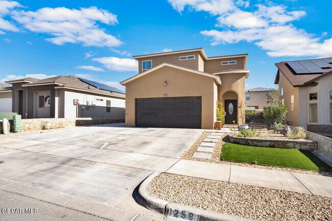 Building Photo - 12581 Blue Heron Dr