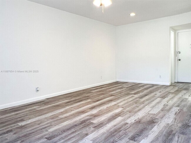 Building Photo - 5990 NE 18th Ave