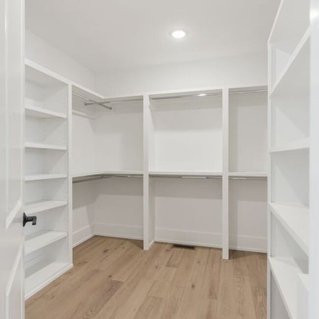 Building Photo - Luxury home in Southbrooke community in Franklin, TN