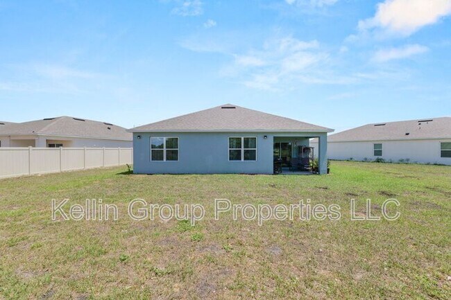 Building Photo - 833 Ambleside Dr