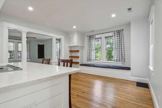 Building Photo - 1734 Hancock Ave