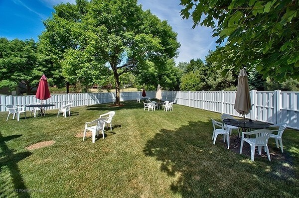 Building Photo - 6340 Americana Dr