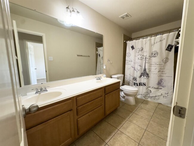 Building Photo - 26906 Henson Falls Dr