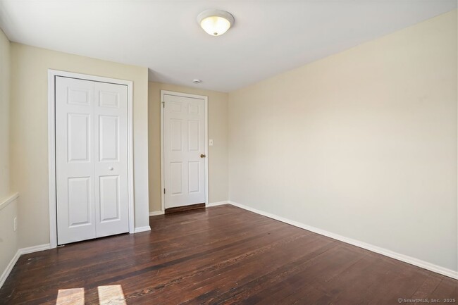 Building Photo - 139 Edgefield Ave
