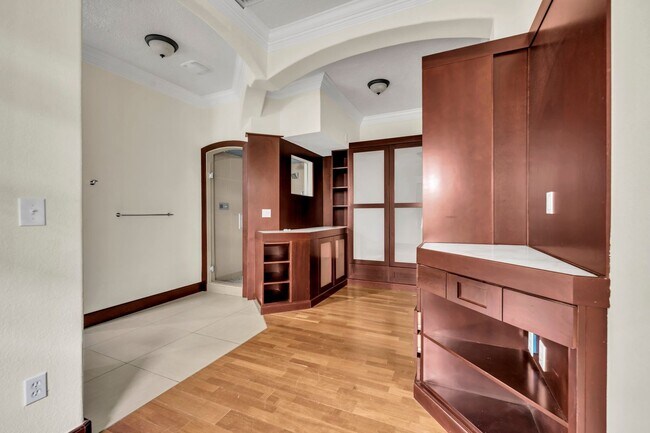 Building Photo - Gorgeous Winter Park Home