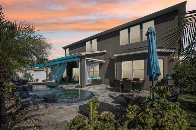 Building Photo - 2624 Kenchester Loop