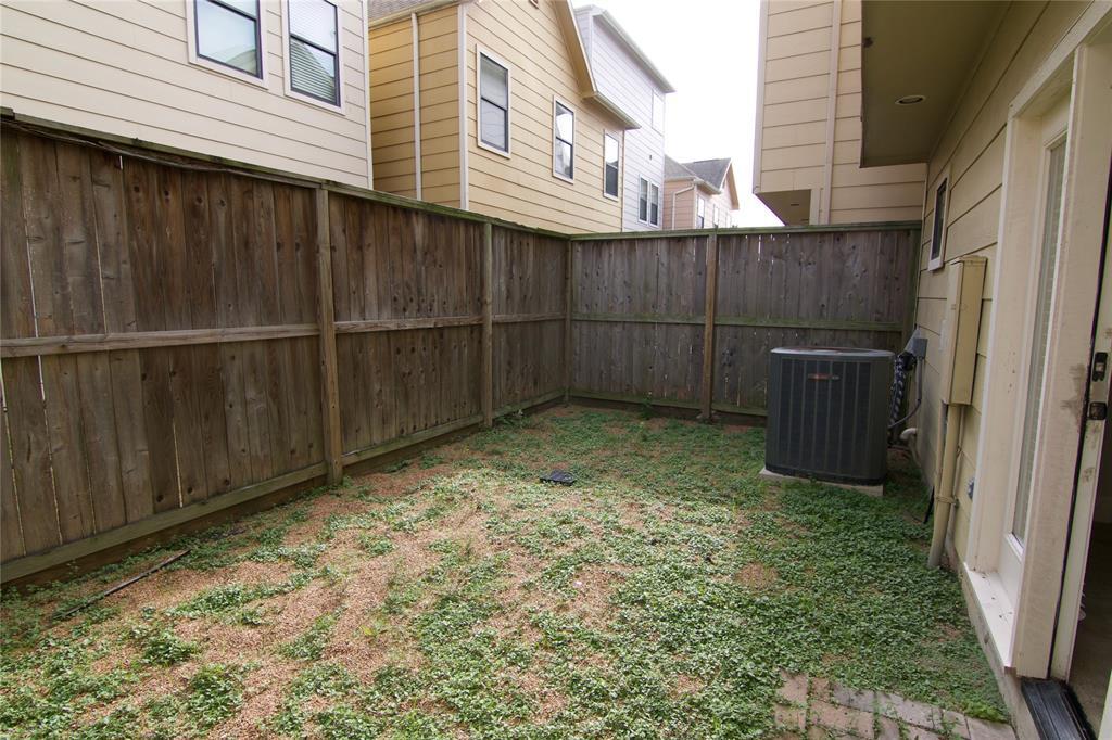 Building Photo - 6353 Richmond Ave