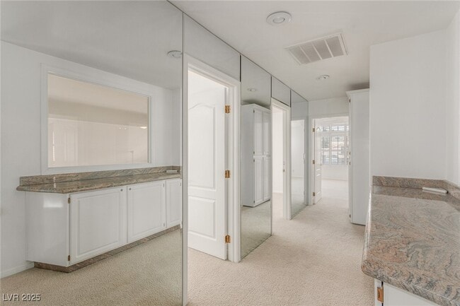 Building Photo - 3030 Cooper Creek Dr