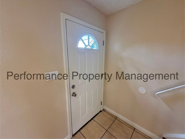 Building Photo - 1108 McDonald Way