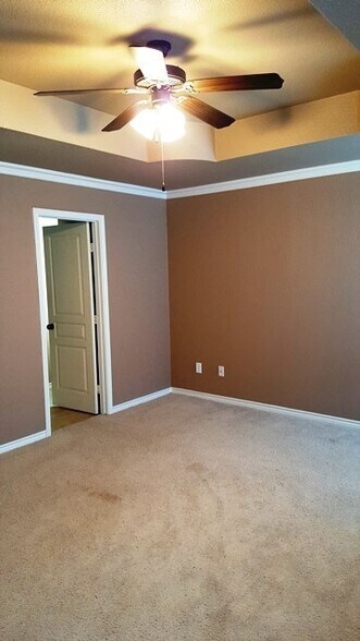 Building Photo - 2509 Jake Dr