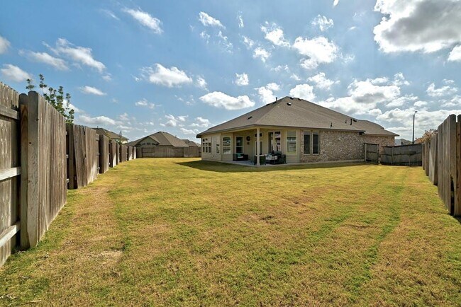 Building Photo - 20009 Wirrall Rd