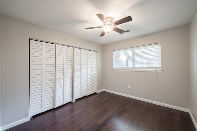 Building Photo - 809 Newport Blvd