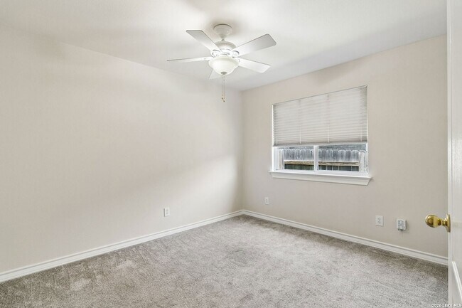 Building Photo - 1303 Bluff Forest