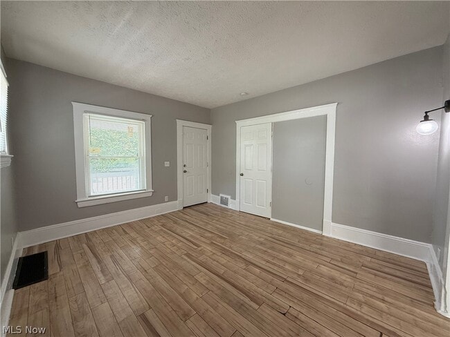 Building Photo - 2602 Vega Ave