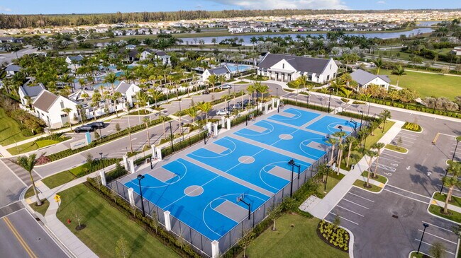 Building Photo - 15866 Orchard Dr