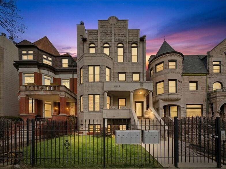 Building Photo - 4115 S Drexel Blvd