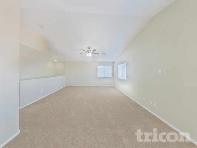 Building Photo - 43846 W Magnolia Rd