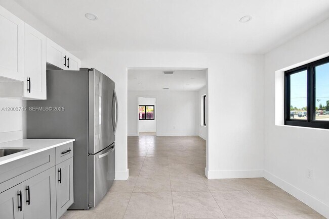 Building Photo - 1102 NW 103rd St