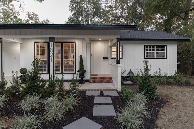 Building Photo - 1821 Jackson Bluff Rd