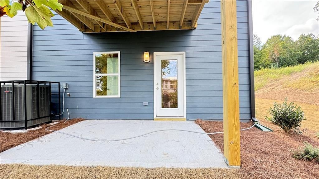 Building Photo - 1479 Creekside Cir NW