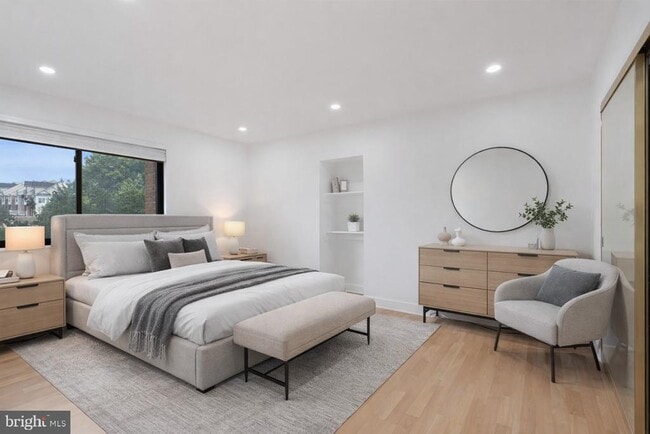 Building Photo - 1931 N Cleveland St