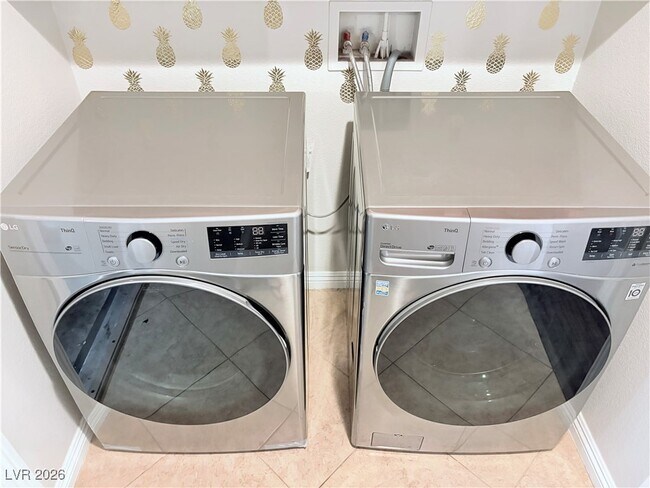 Building Photo - 3429 Hansa Ave