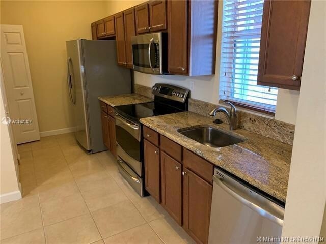 Building Photo - 17088 SW 90th Way