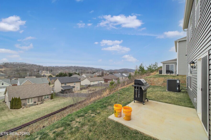 Building Photo - 2132 Glen Creek Rd