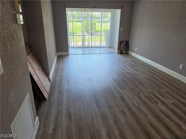 Building Photo - 16251 Dublin Cir