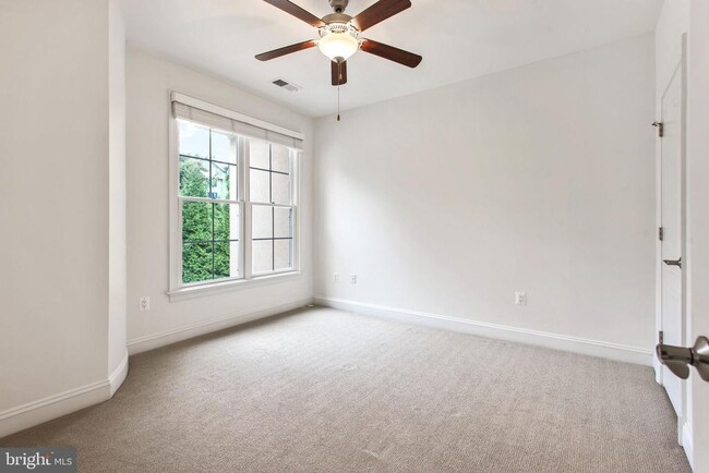 Building Photo - 8319 Quarry Manor Terrace