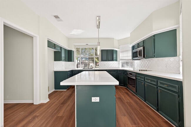 Building Photo - 16410 Fondren Grove Dr