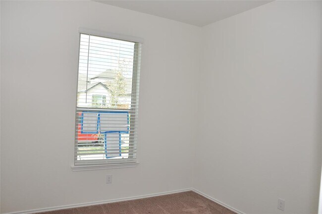 Building Photo - 204 Coastal Wy