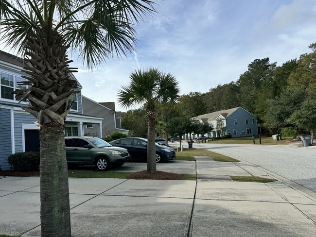 Building Photo - 2504 Stadium Dr