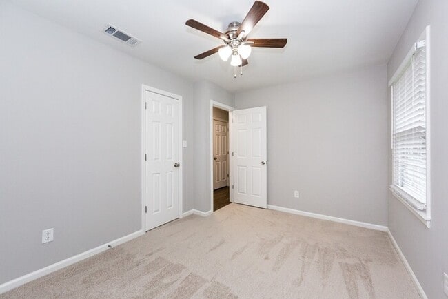 Building Photo - 3BD/1BA Ranch in Cabarrus Woods!