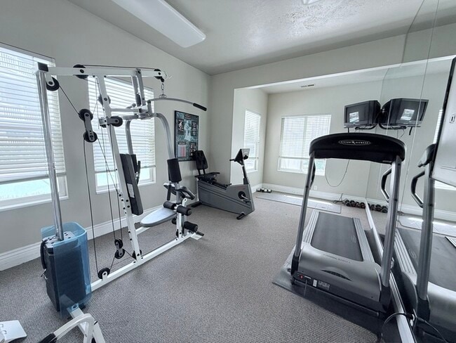 Building Photo - 1196 E 6600 S