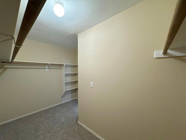 Building Photo - 209 Katy B Ln